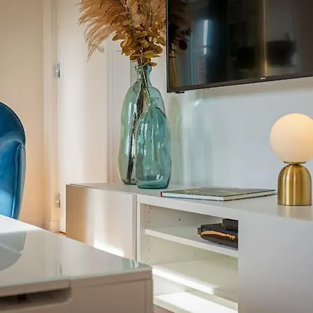 Apartment L'yvetotais, Charme Avec Parking En Centre